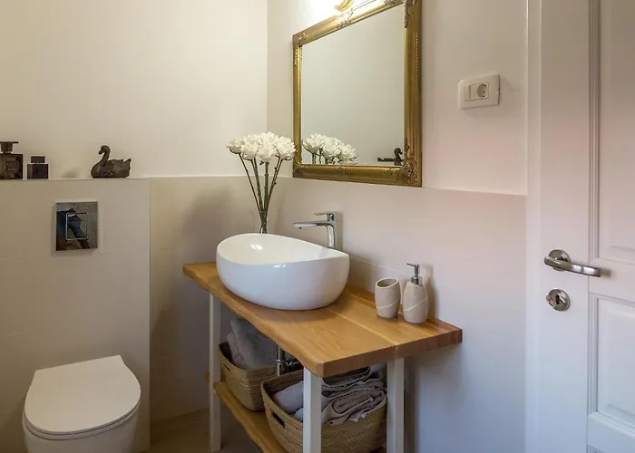 Stunning Home In Primosten With Wifi Primošten