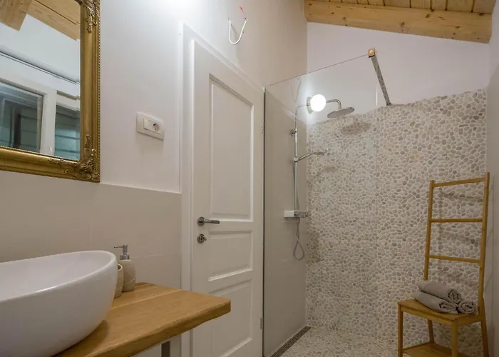 Vakantiehuis Stunning Home In Primosten With Wifi