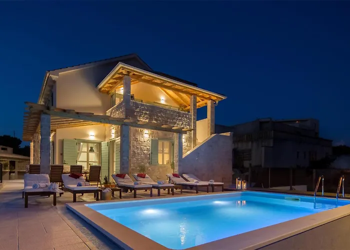 Stunning Home In Primosten With Wifi * Primošten