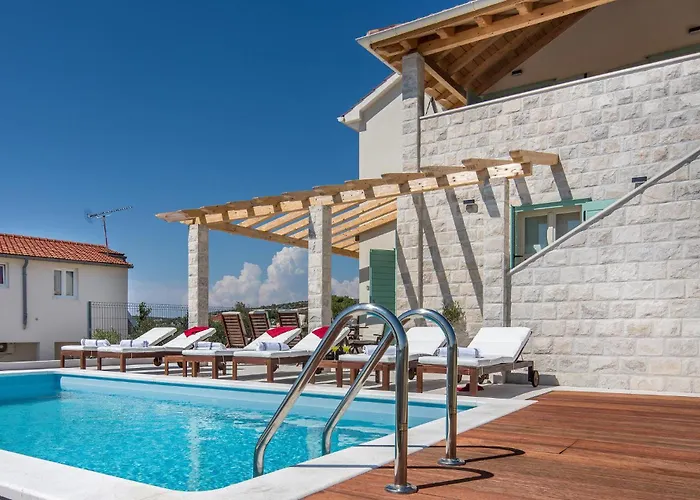 Stunning Home In Primosten With Wifi Vakantiehuis