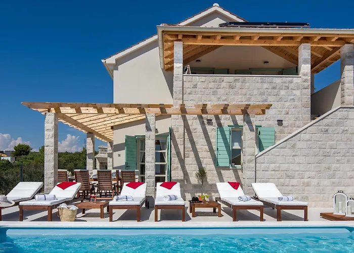 Vakantiehuis Stunning Home In Primosten With Wifi